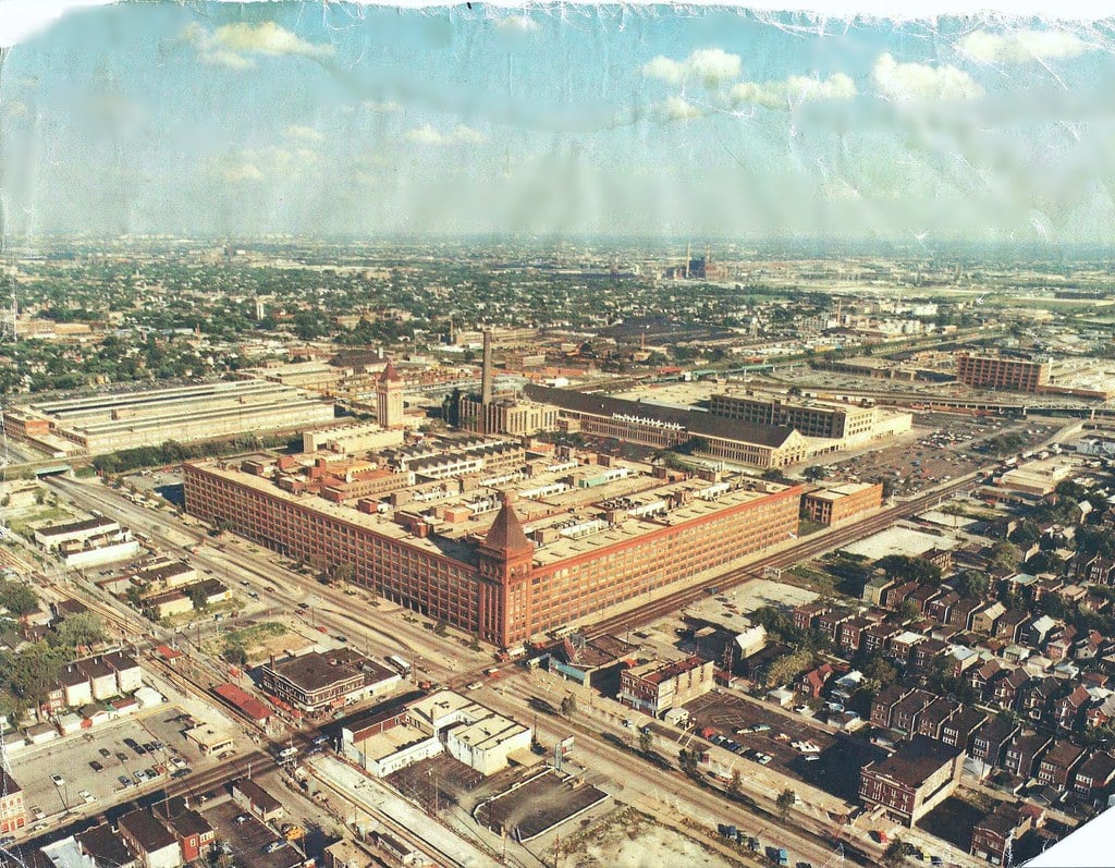 Western Electric’s
 Hawthorne Plant in Cicero during the 1920s